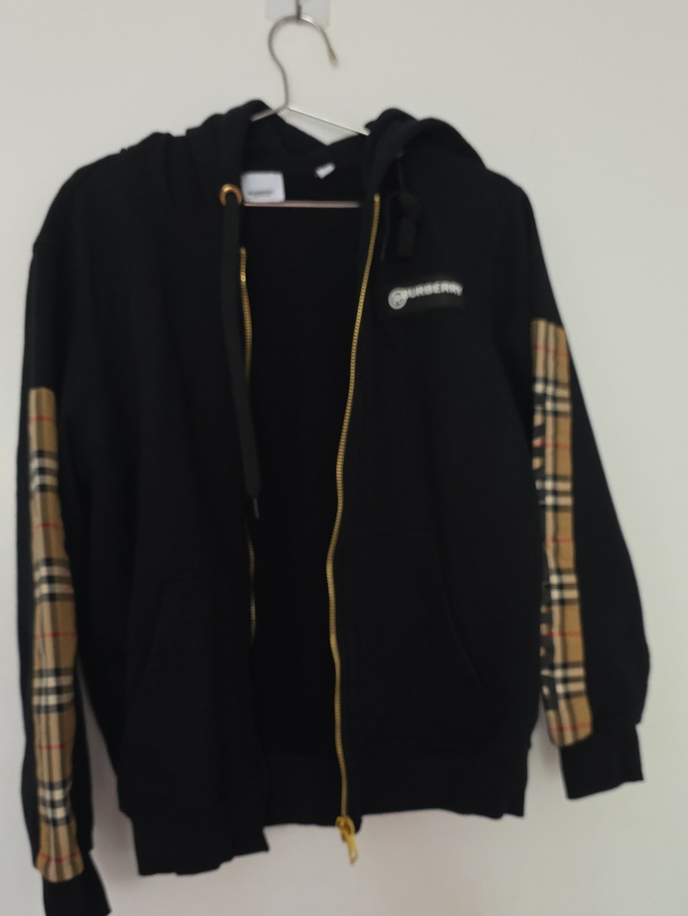 Burberry Black Zip Hoodie with Beige Nova Check Sleeve - Picture 6 of 11
